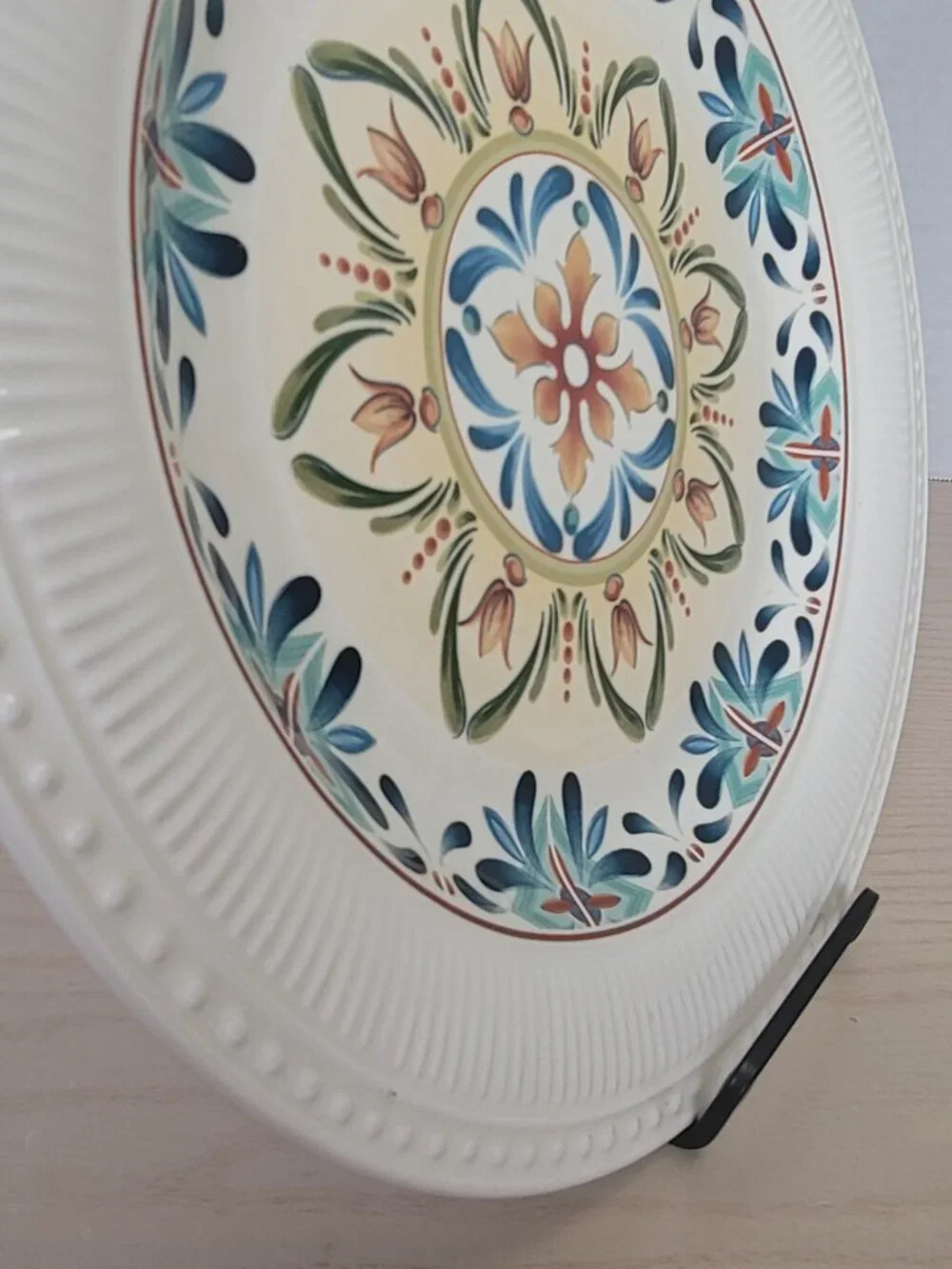 Pier 1 Imports ATHENA Embossed Rim Geometric Floral Pattern Dinner Plate 11 in